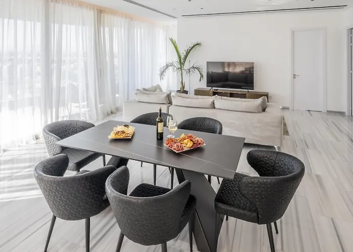 360 Nicosia-3 Bedrooms Exclusive Panoramic View ニコシア