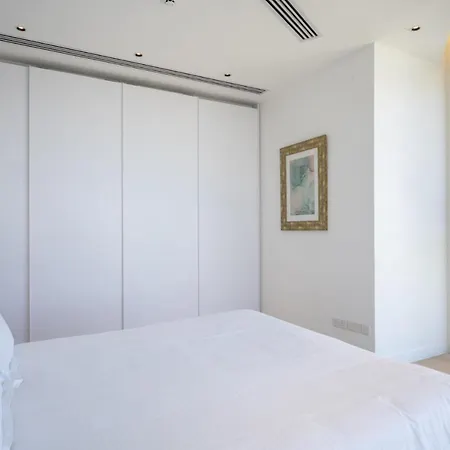 360 Nicosia-3 Bedrooms Exclusive Panoramic View